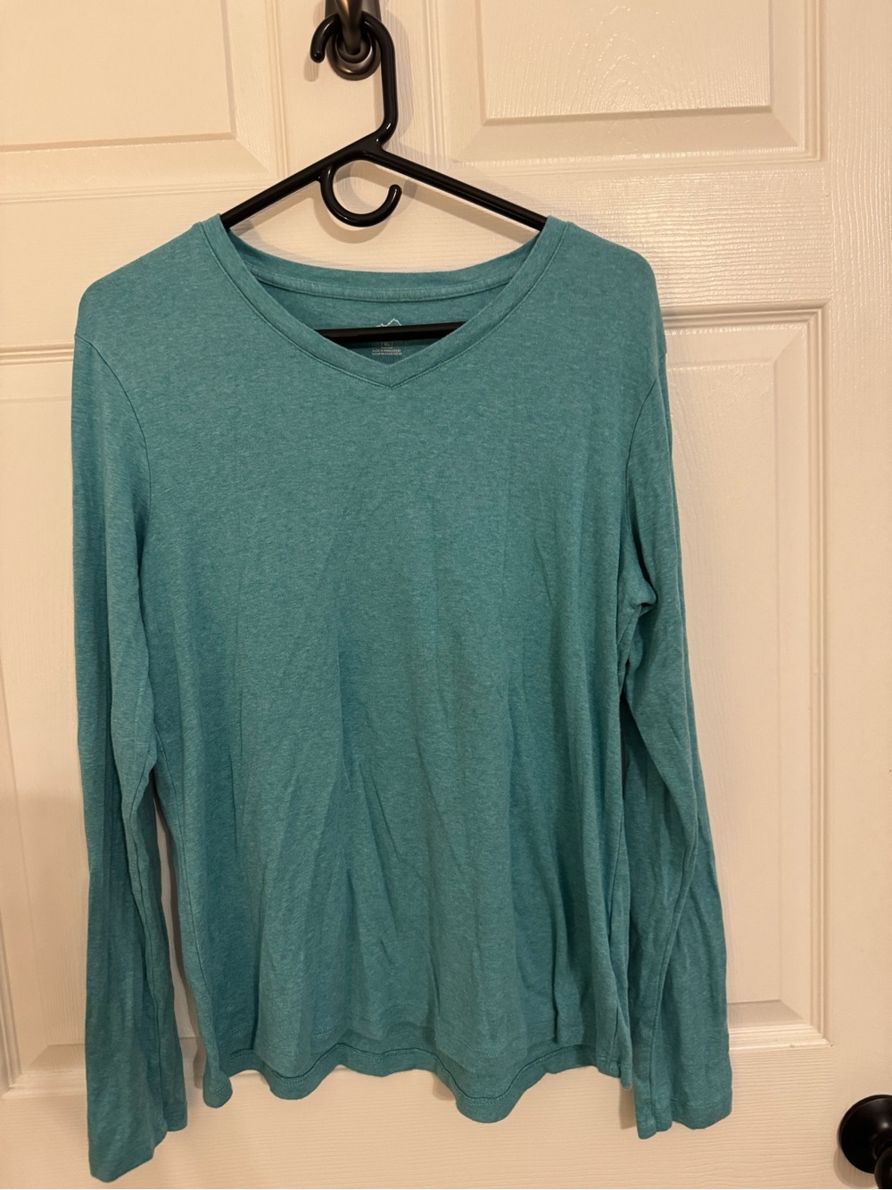 Eddie Bauer Teal V-Neck Long Sleeve Top